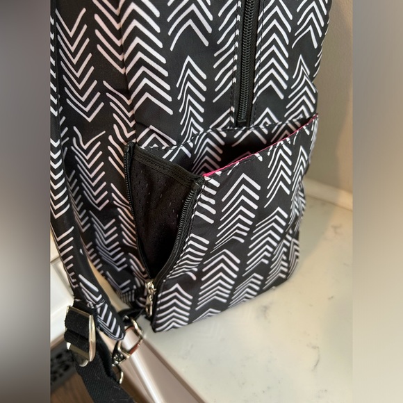 Sarah Wells pumping backpack set - Picture 3 of 10